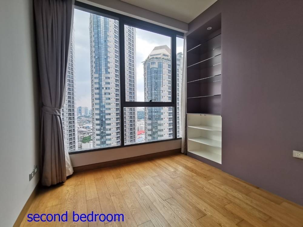 The Lumpini Sukhumvit 24 I BTS Phromphong I Corner room Nice View I #O