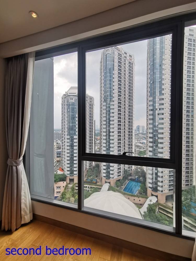 The Lumpini Sukhumvit 24 I BTS Phromphong I Corner room Nice View I #O