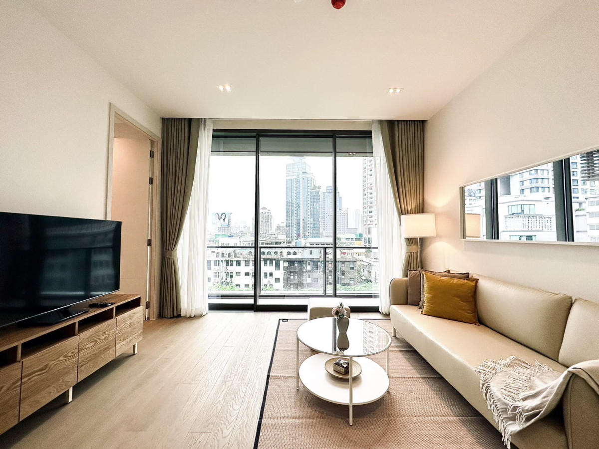 THE STRAND THONGLOR I BTS THONGLOR I AMAZING ULTIMATE CLASS OF THONGLOR READY TO MOVE IN 1BEDROOM 1BATHROOM 19.5MB I HL