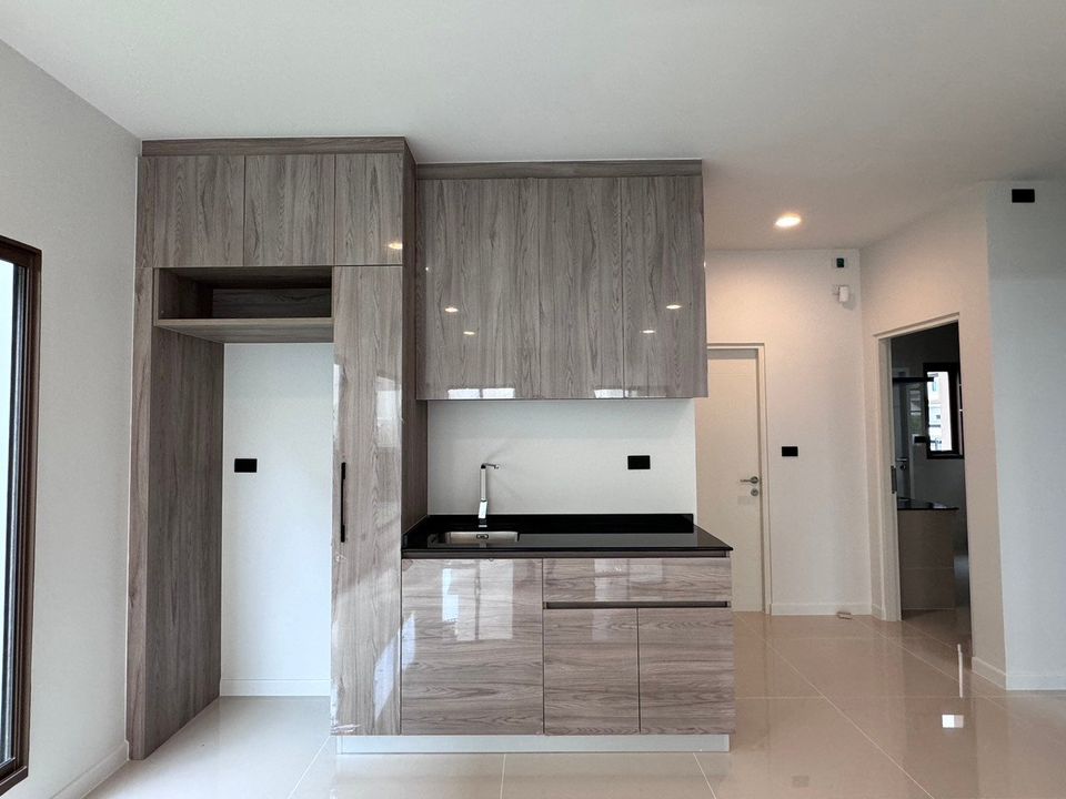 Burasiri Krungthep Kreetha | Brand New House for Rent ทำเลดี พร้อมเข้าอยู่ #HL