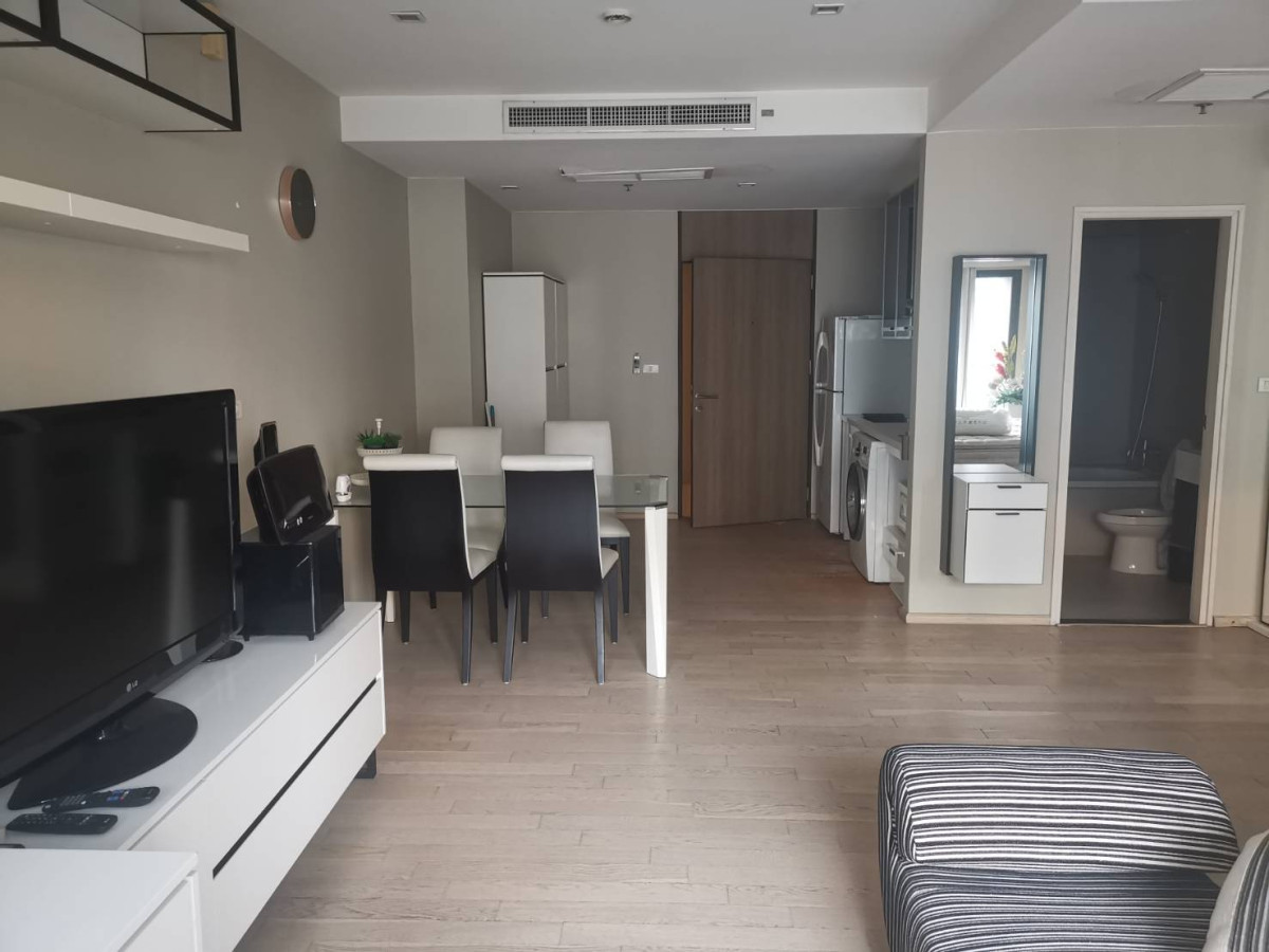 NOBLE REMIX SUKHUMVIT 36 I BTS THONGLOR I CONDO CONNECTED TO BTS FULLY FURNISHED 5.35MB READY TO MOVE IN I HL