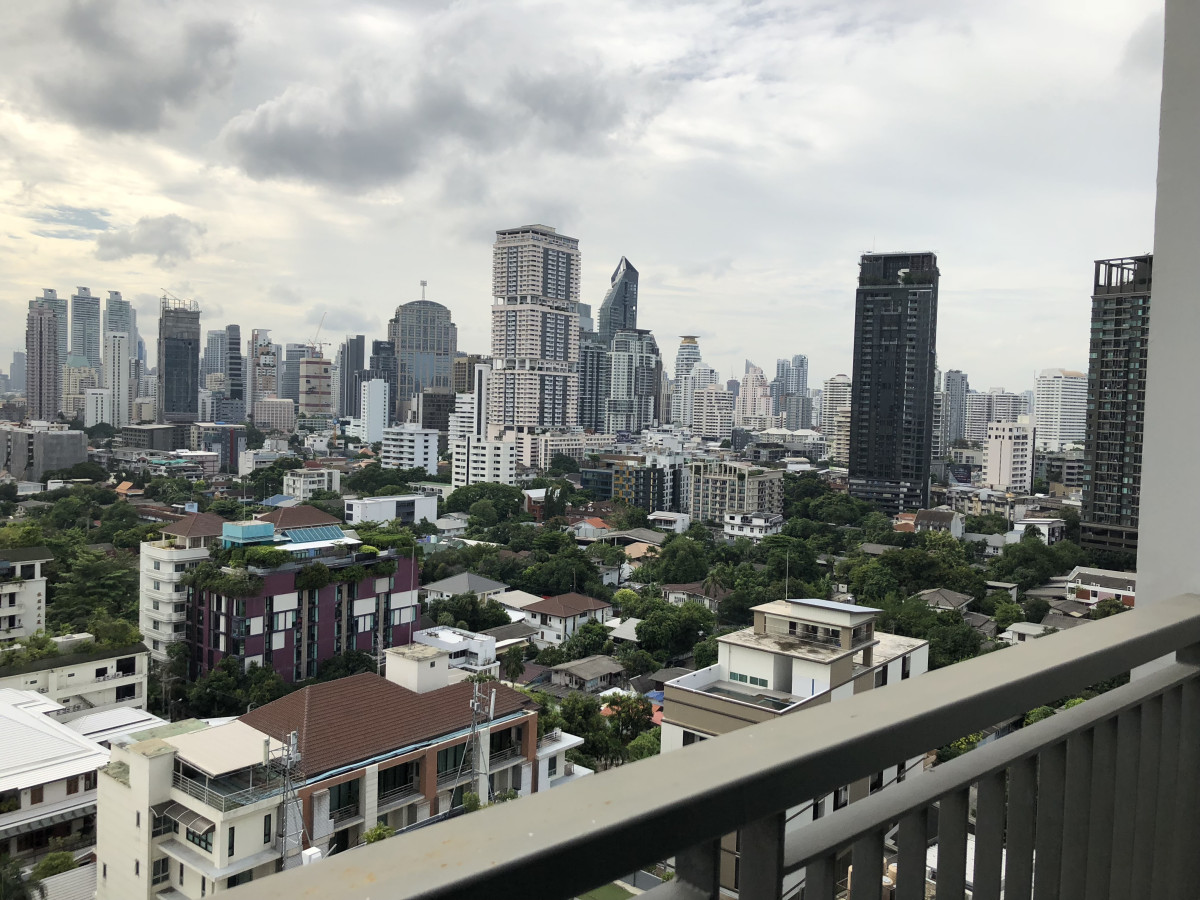 Rhythm Sukhumvit 36-38 I BTS Thonglor I Rare Type Good view I #O