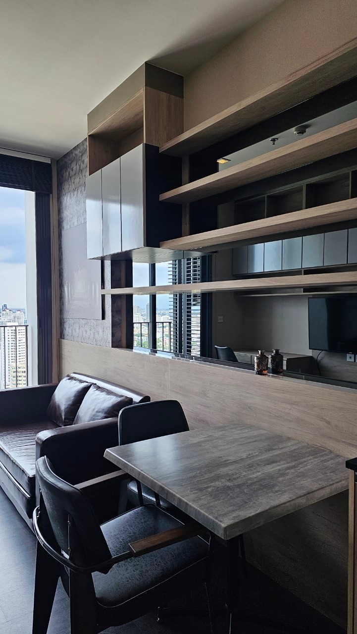 Edge Sukhumvit 23 I BTS Asoke , MRT Sukhumvit I #HL