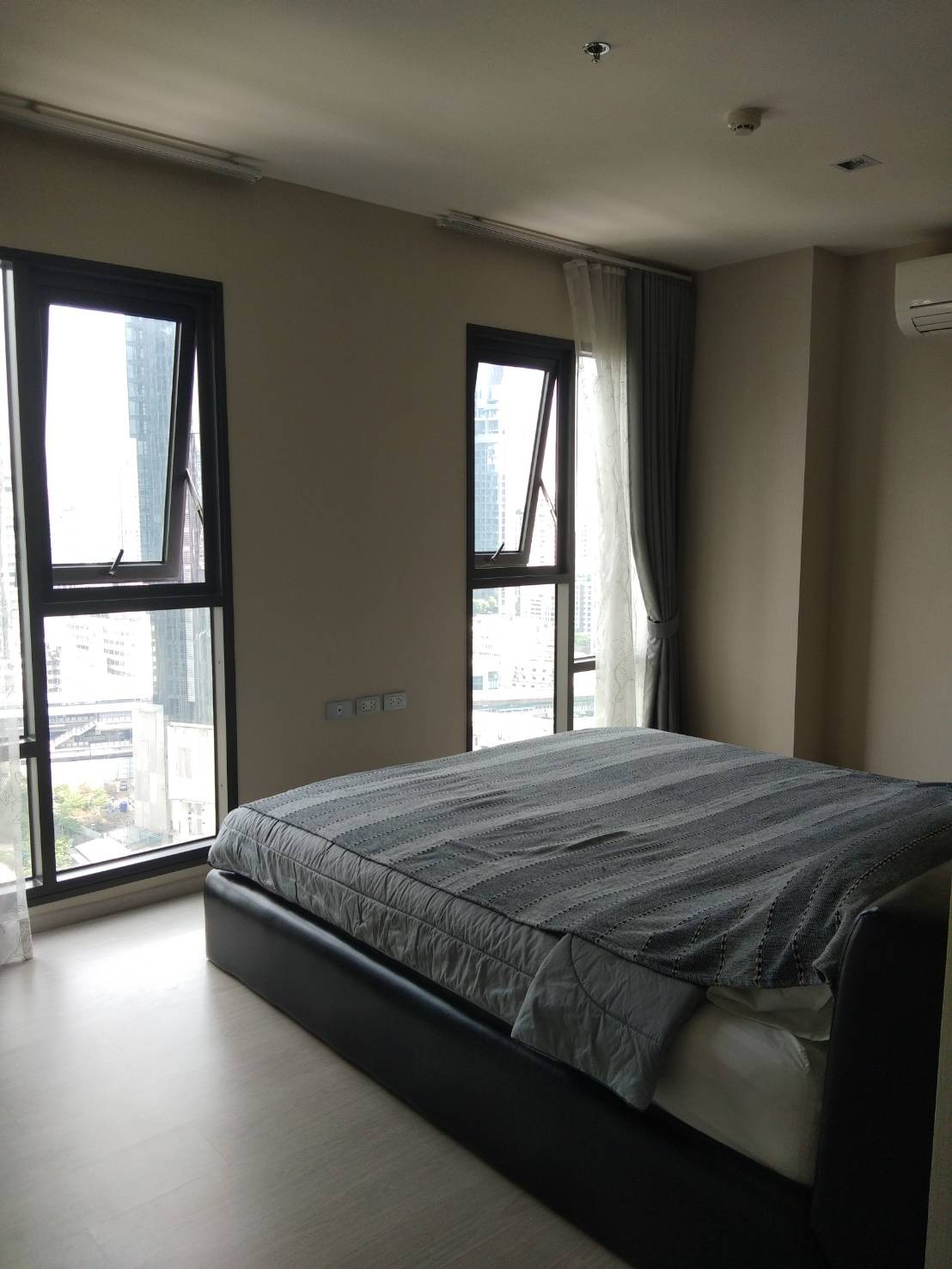 Rhythm Sukhumvit 36 - 38 I BTS Thonglor I Good price Big Room High Floor Bathtub Lover I #HL