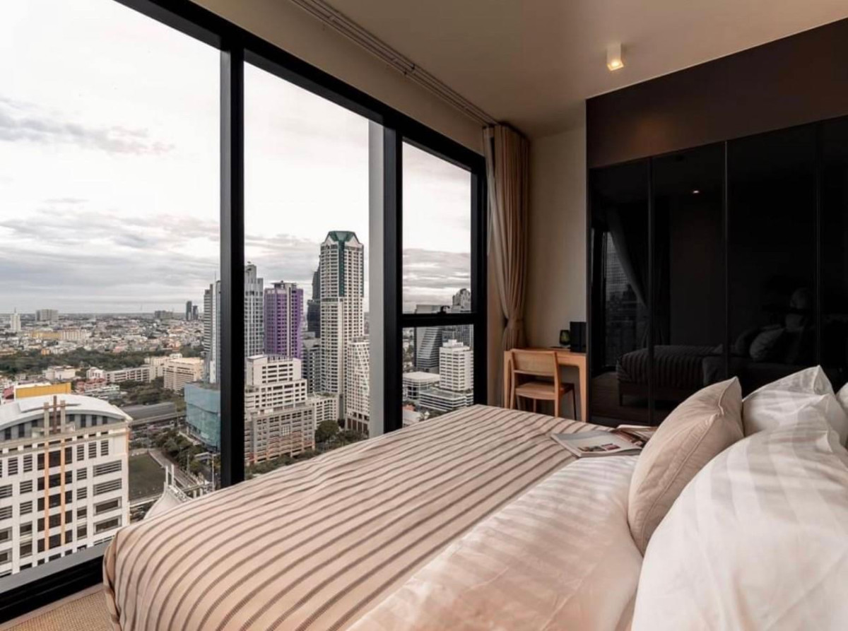 The Loft Silom I Bts Surasak I ห้องกว้าง ตกแต่งสวยโทนมินิมอล คอนโดใกล้รถไฟฟ้า I HL