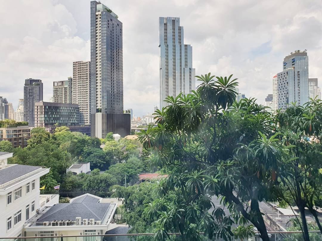 ASHTON MORPH38 I BTS THONGLOR I PET FRIENDLY 2BEDROOM AND PRIVATE POOL READY TO MOVE IN I HL