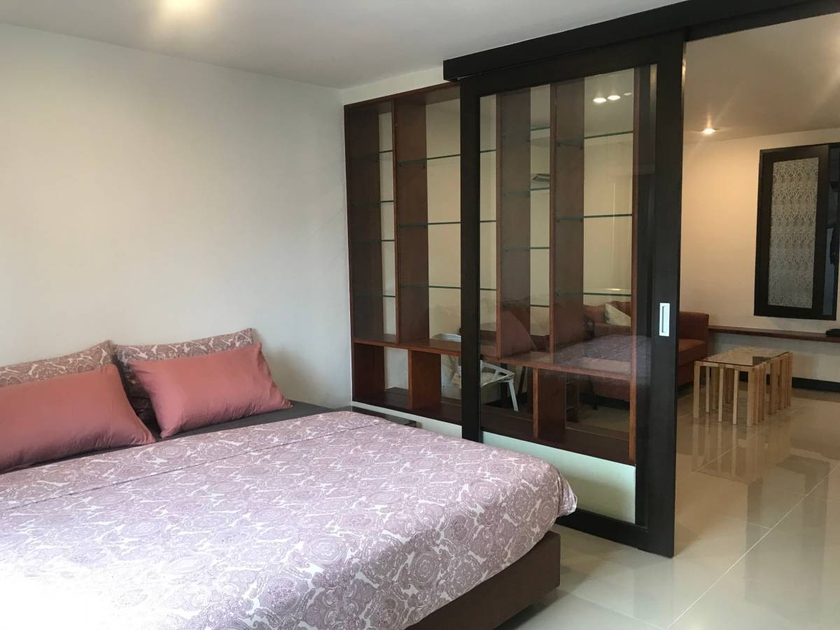 Aree Place Sukhumvit 26  | BTS Phrom Phong | good price | #HL