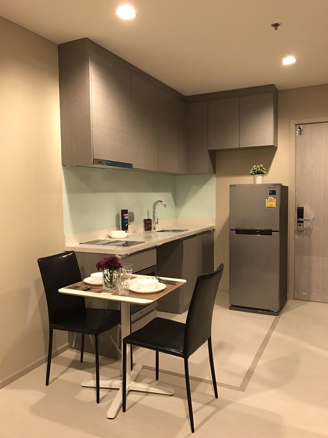 Rhythm Sukhumvit 36-38 I BTS Thonglor I Best Price Beautiful room I #HL