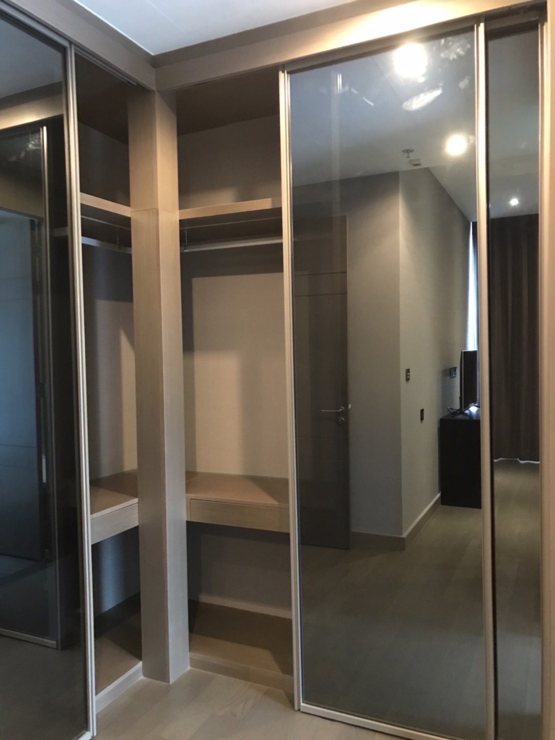 THE ESSE SINGHA COMPLEX I MRT PETCHBURI I LUXURY 2BED HIGH FLOOR READY FOR RENT I HL