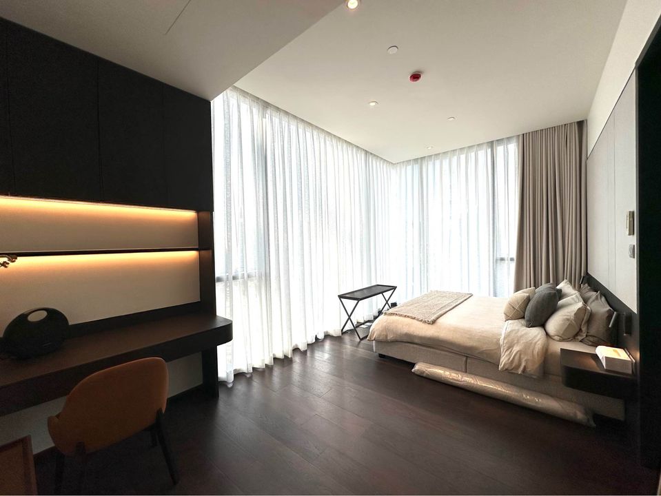 LAVIQ SUKHUMVIT 57 I BTS THONGLOR I 3BED3BATH LUXURY THONGLOR FENDI DECORATED READY TO RENT I HL