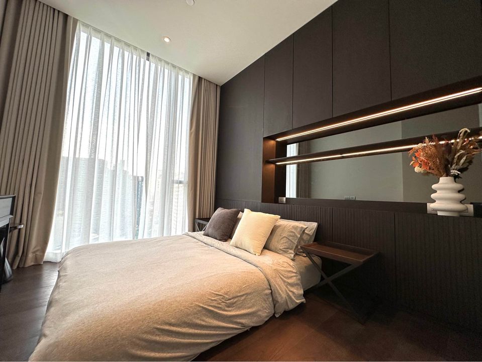 LAVIQ SUKHUMVIT 57 I BTS THONGLOR I 3BED3BATH LUXURY THONGLOR FENDI DECORATED READY TO RENT I HL