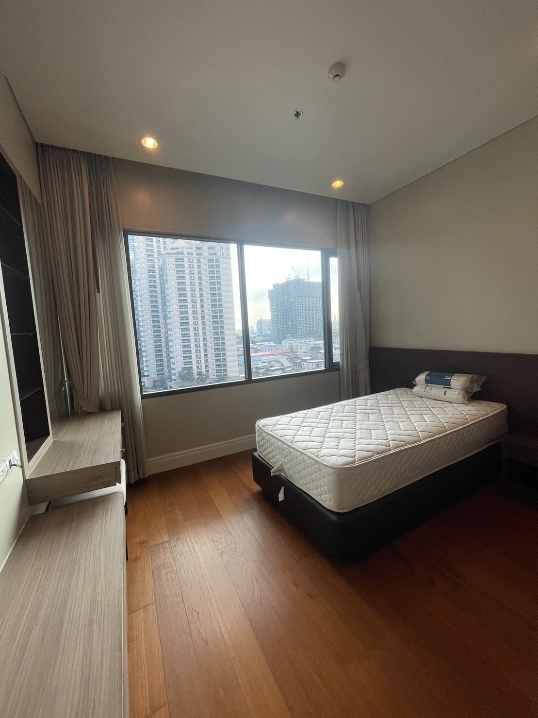 Bright Sukhumvit 24| BTS Phrom Phong |The best, View city| #HL