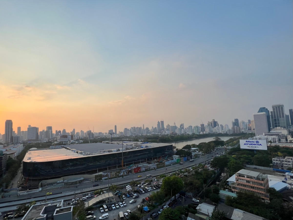 Siamese Exclusive Queens I MR Queen Sirikit National Convention Centre I Beautiful Room High Floor Nice View I #HL