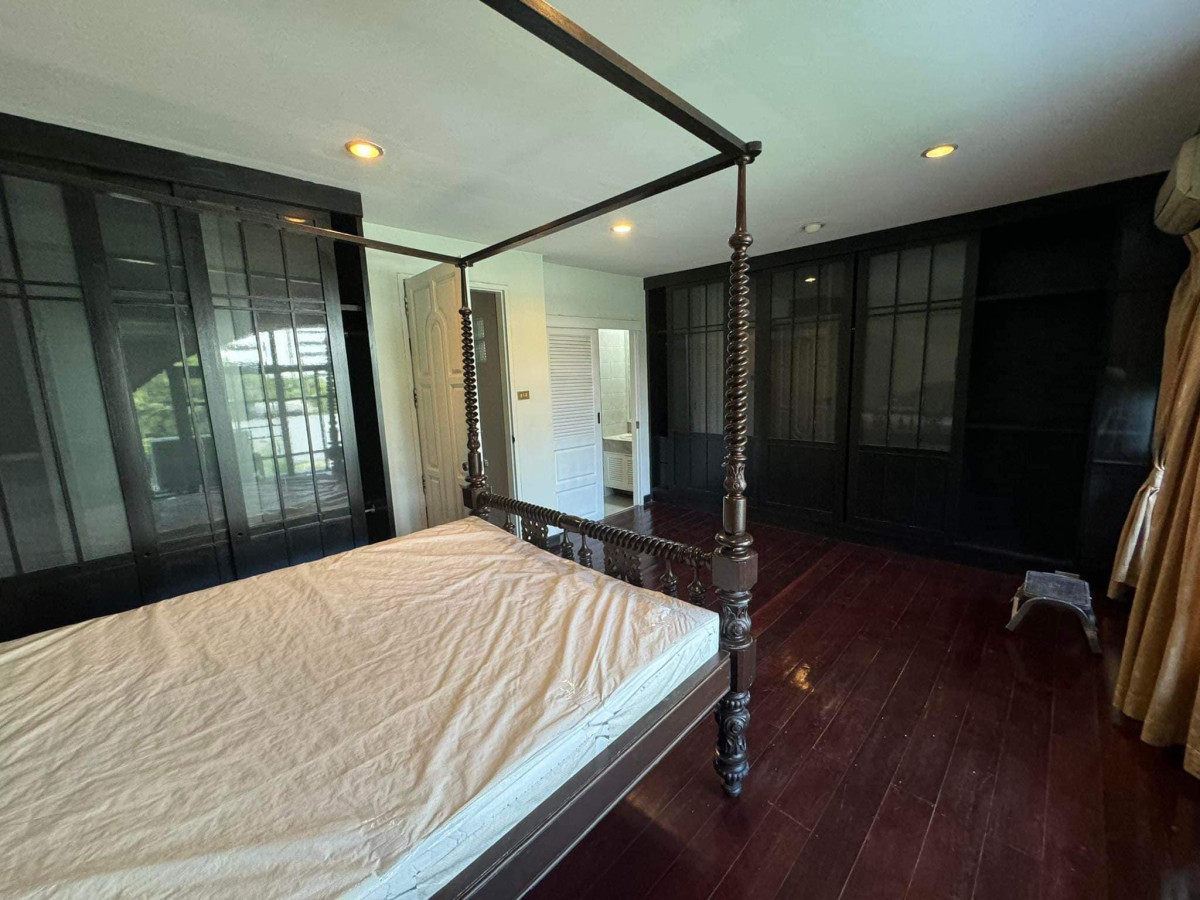 Moo Baan Chicha castle Sukhumvit 31 | BTS Phorm Phong | Ready to move in | #HL