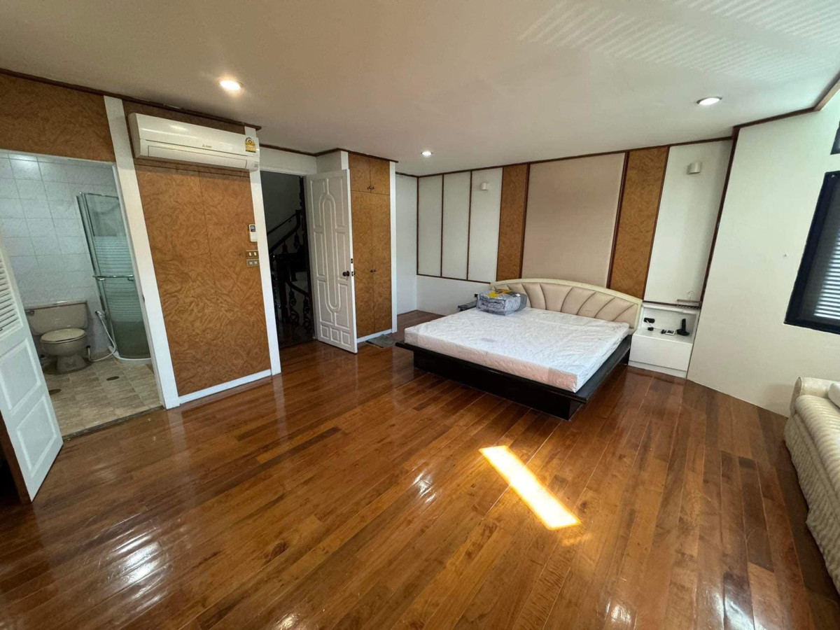 Moo Baan Chicha castle Sukhumvit 31 | BTS Phorm Phong | Ready to move in | #HL