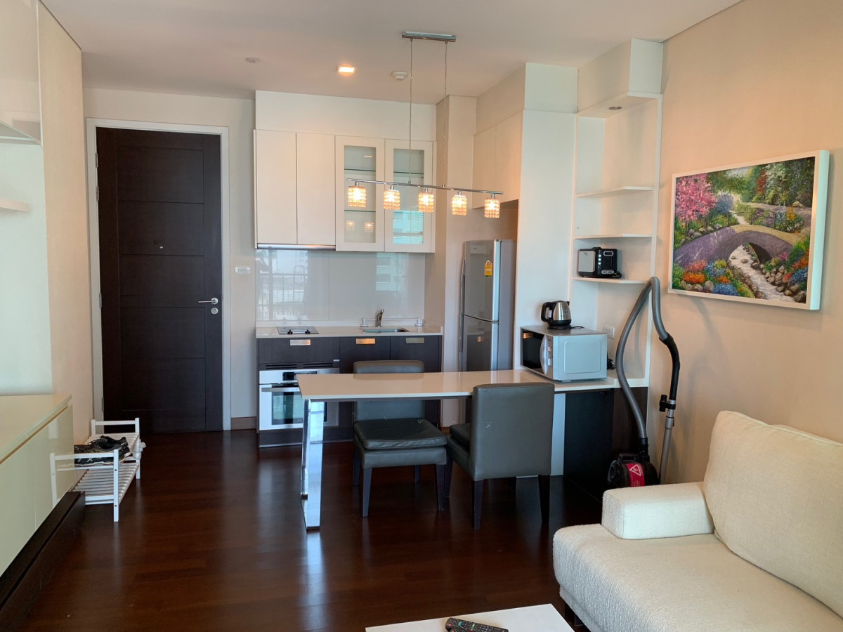 IVY THONGLOR I BTS THONLOR l CONDO IN THONGLOR READY TO MOVE IN I HL