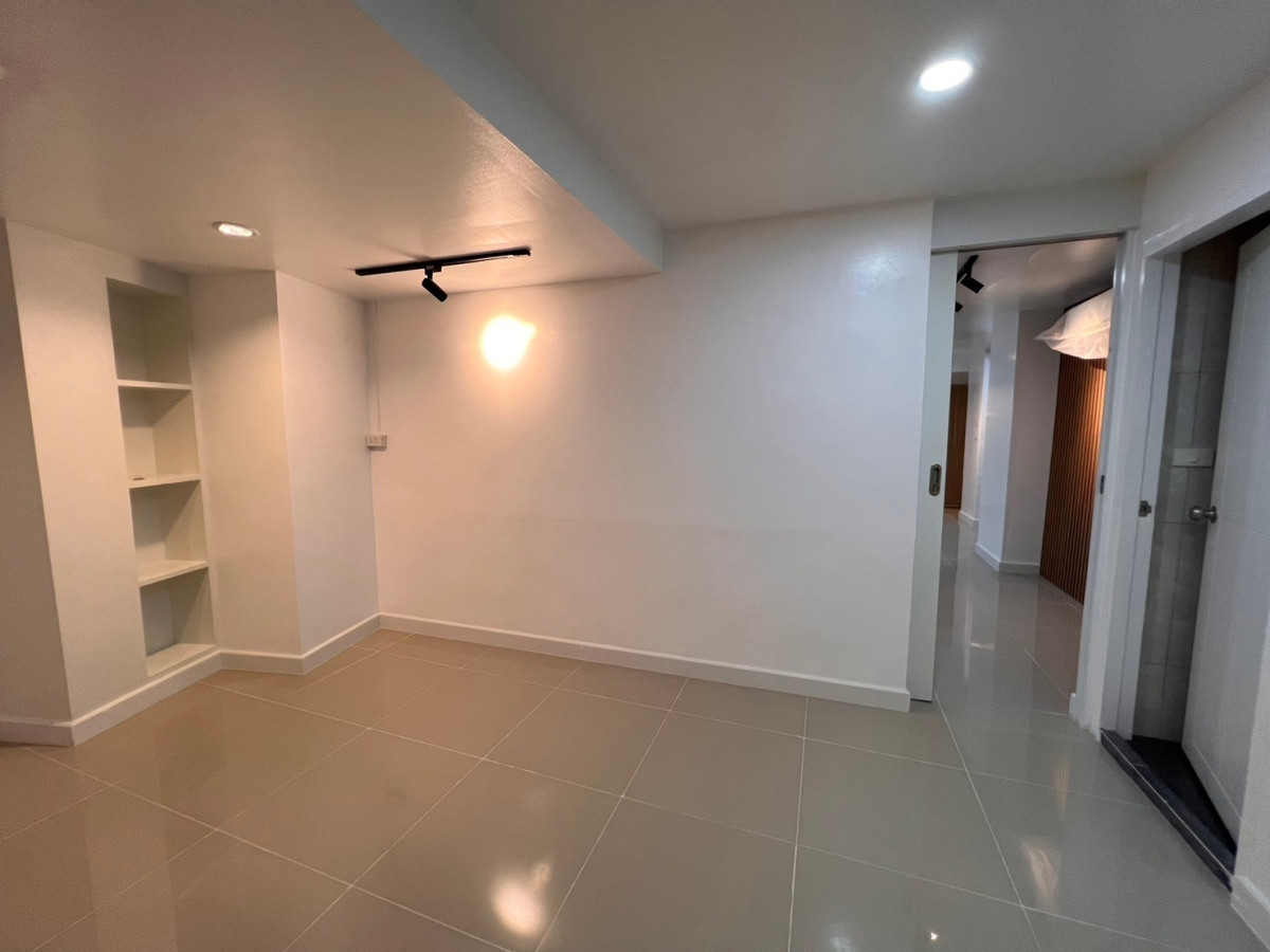 The President Park Sukhumvit 24| BTS Phrom Phong |Best price| #HL