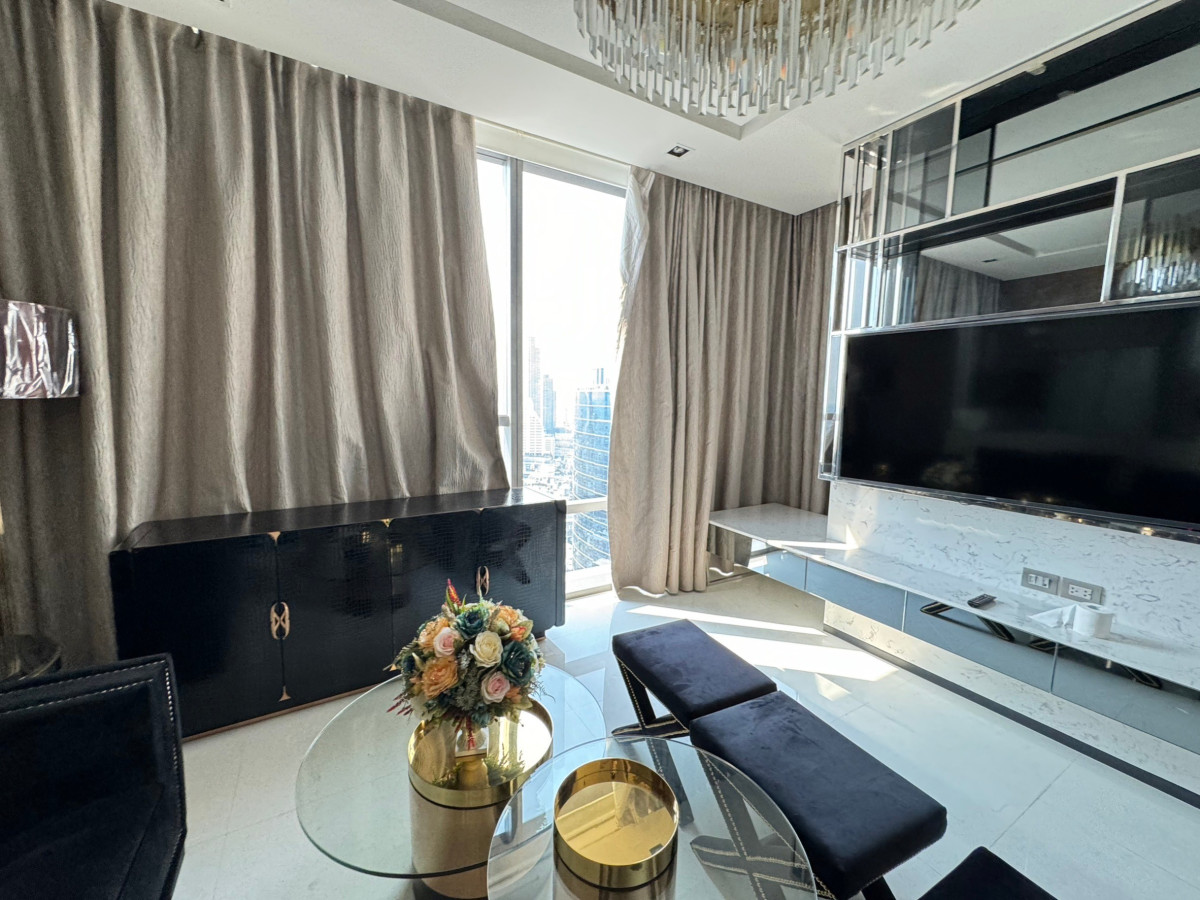 THE BANGKOK SATHORN I BTS SURASAK I MINI PENTHOUSE LUXURY CLASS 10 STEPS FROM BTS READY TO MOVE IN I #HL