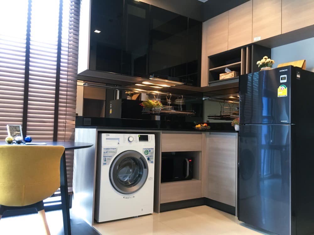 The Line Asoke - Ratchada | MRT Rama 9 | Conner Unit, Very beautiful room, City view, Central centre, Ready to move in and Accept short term #HL