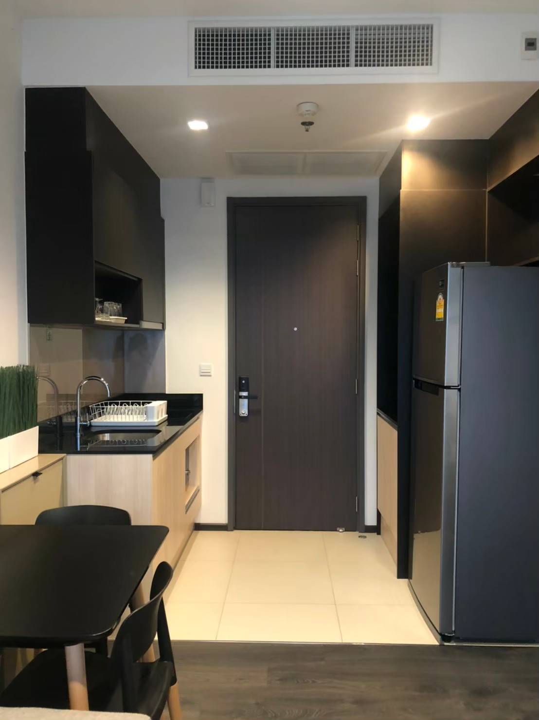 Edge Sukhumvit 23 I BTS Asoke , MRT Sukhumvit I good price #HL