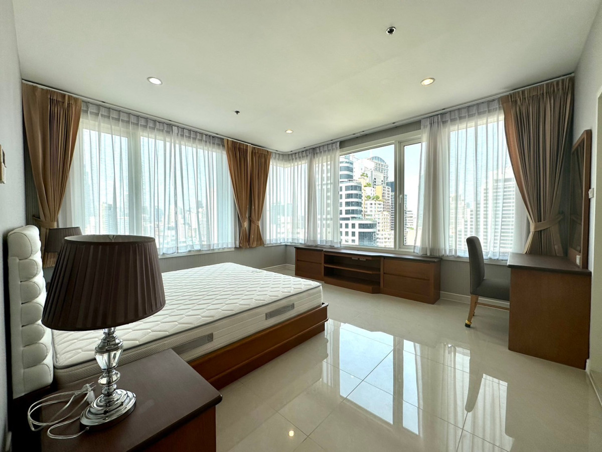 BAAN SIRI 24 I BTS PHROMPHONG I Good Price Nice View / 3b3b+1maid room I #HL