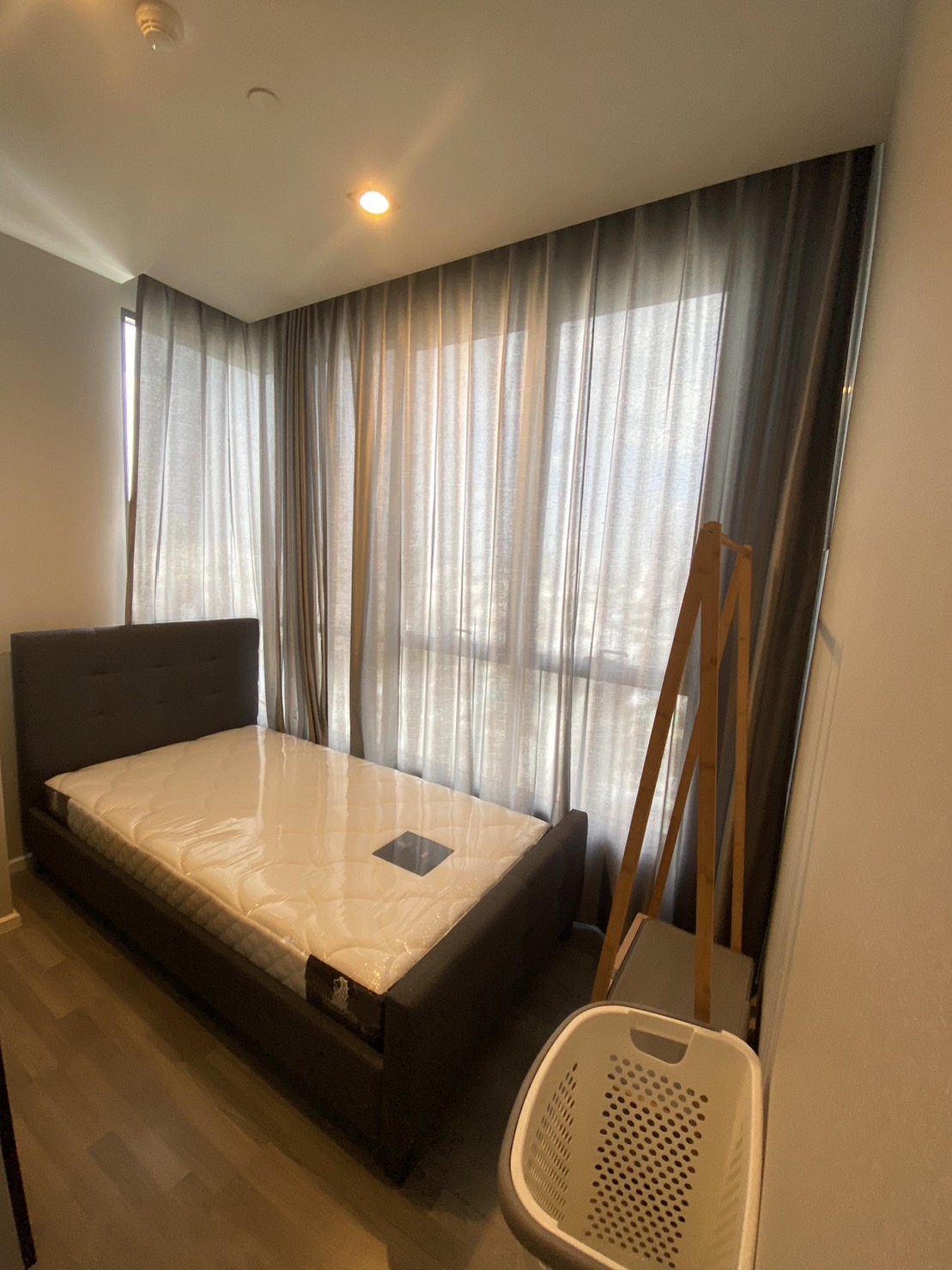 ✨RENT✨|The Room Sathorn St.Louis|BTS Saint Louis|ห้องมุม ชั้นสูง วิวสะพานภูมิพลราคาดี#HL