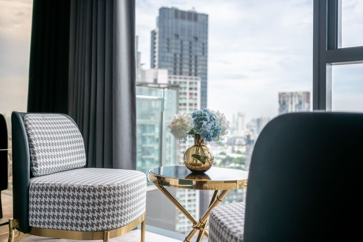 Beatniq Sukhumvit 32 I BTS Thonglor I High Floor Beautiful Room Luxury Condo Luxury Style I #HL