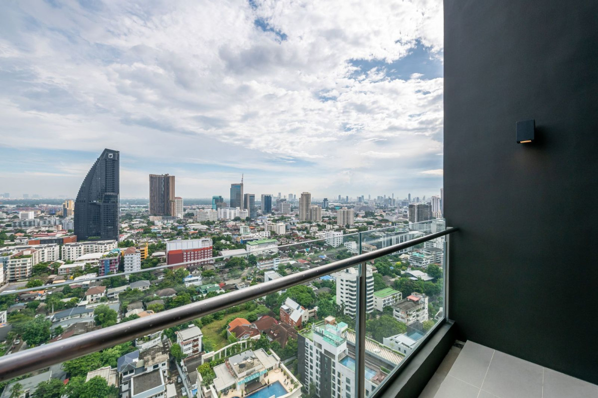 Beatniq Sukhumvit 32 I BTS Thonglor I High Floor Beautiful Room Luxury Condo Luxury Style I #HL