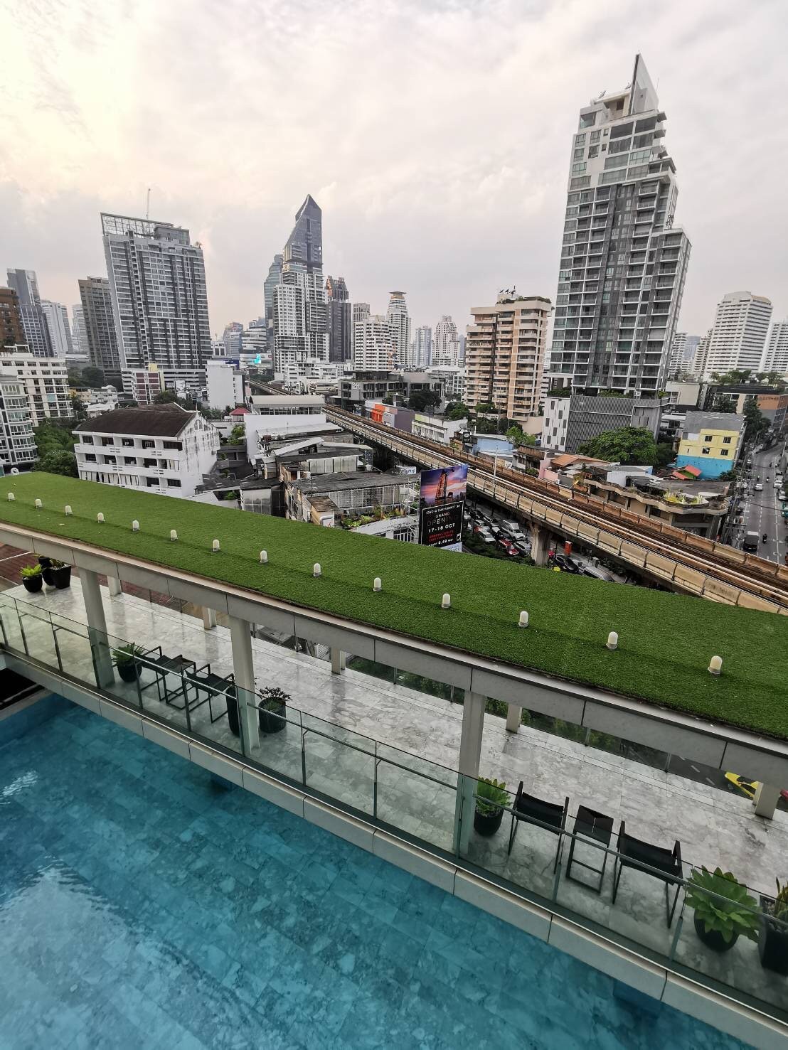 Beatniq Sukhumvit 32 I BTS Thonglor I The Best Price 25X,XXX per SQM, Pool View Minimal Style I #HL