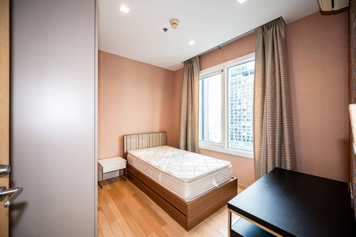 Siri at Sukhumvit I BTS Thonglor I High Floor lover, Big space Lover Nice Room Good Negotiable I #HL