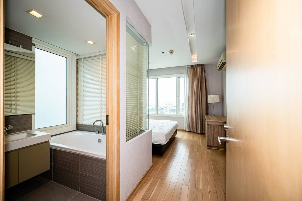 Siri at Sukhumvit I BTS Thonglor I High Floor lover, Big space Lover Nice Room Good Negotiable I #HL