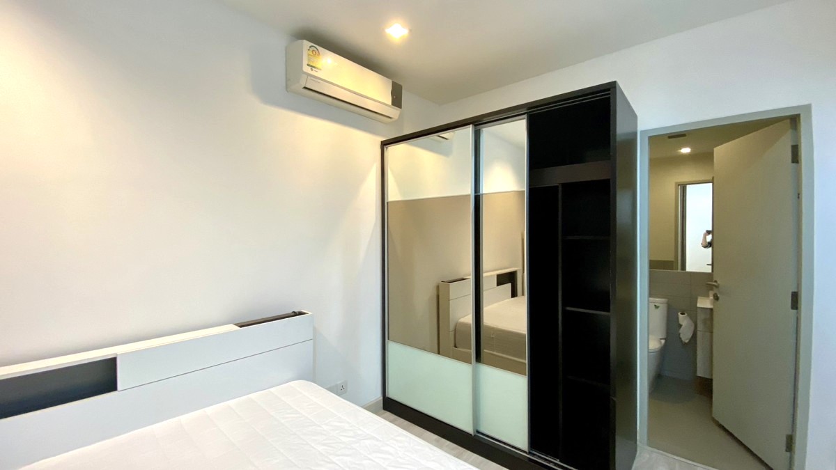 Ideo Mobi Rama 9 | MRT Rama 9 | Beautiful room, High floor, Rare project, Great price, Very Nice location #O