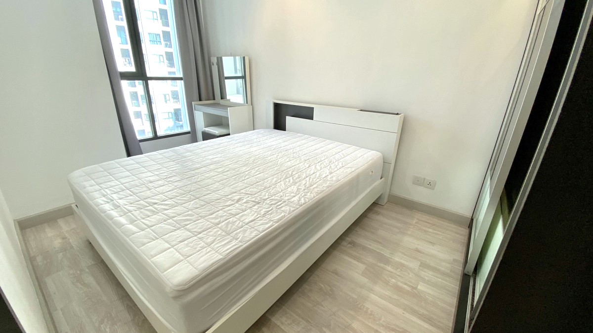 Ideo Mobi Rama 9 | MRT Rama 9 | Beautiful room, High floor, Rare project, Great price, Very Nice location #O