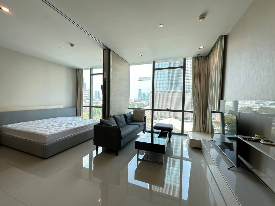 The Room Sukhumvit 21 | BTS Asoke | Very nice location close to Terminal and SWU, Good price #HL