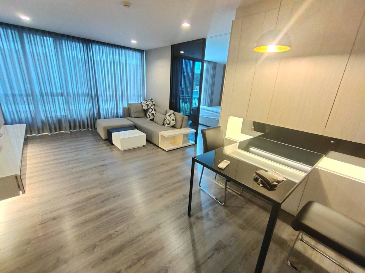 The Room Sukhumvit40 | BTS Ekkamai | Best price Big room ready to move| HL