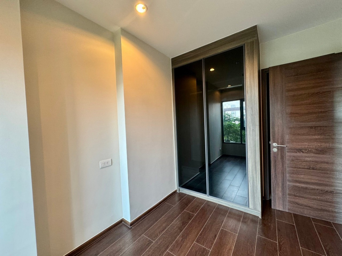 C Ekkamai | BTS Ekkamai | Best price new room |HL