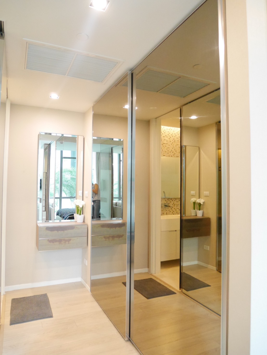 The Room Sukhumvit 21 I BTS Asoke ,MRT Sukhumvit I beautiful room , pool view  #HL