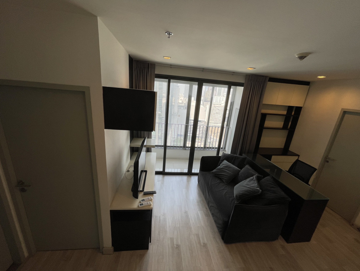 Ideo Mobi Rama 9 | MRT Rama 9 | Beautiful room, 2B2B, Central Centre, Nice view and Ready to move in #O