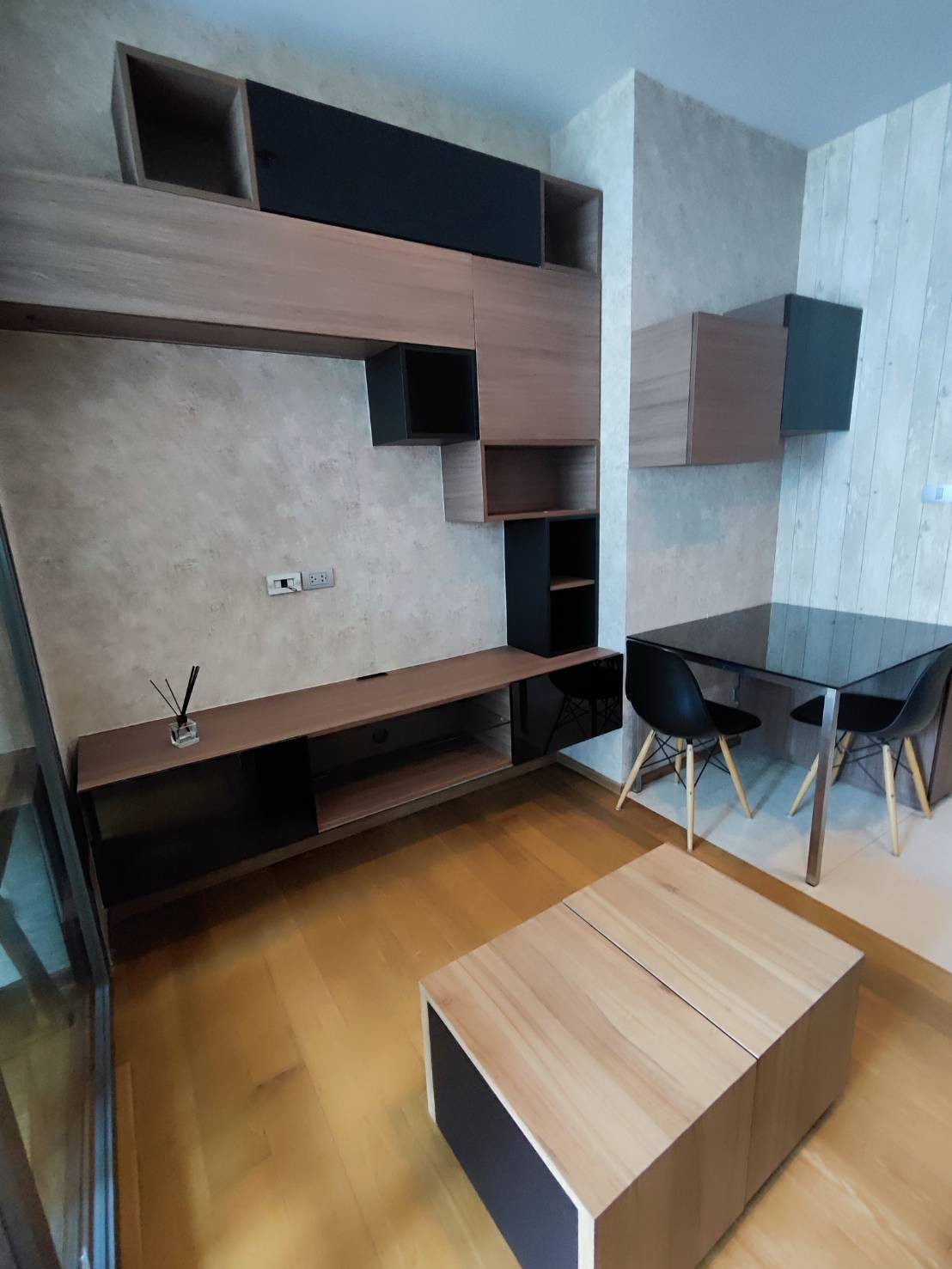 Hyde sukhumvit 13 | Nice Decorated Unit available Now