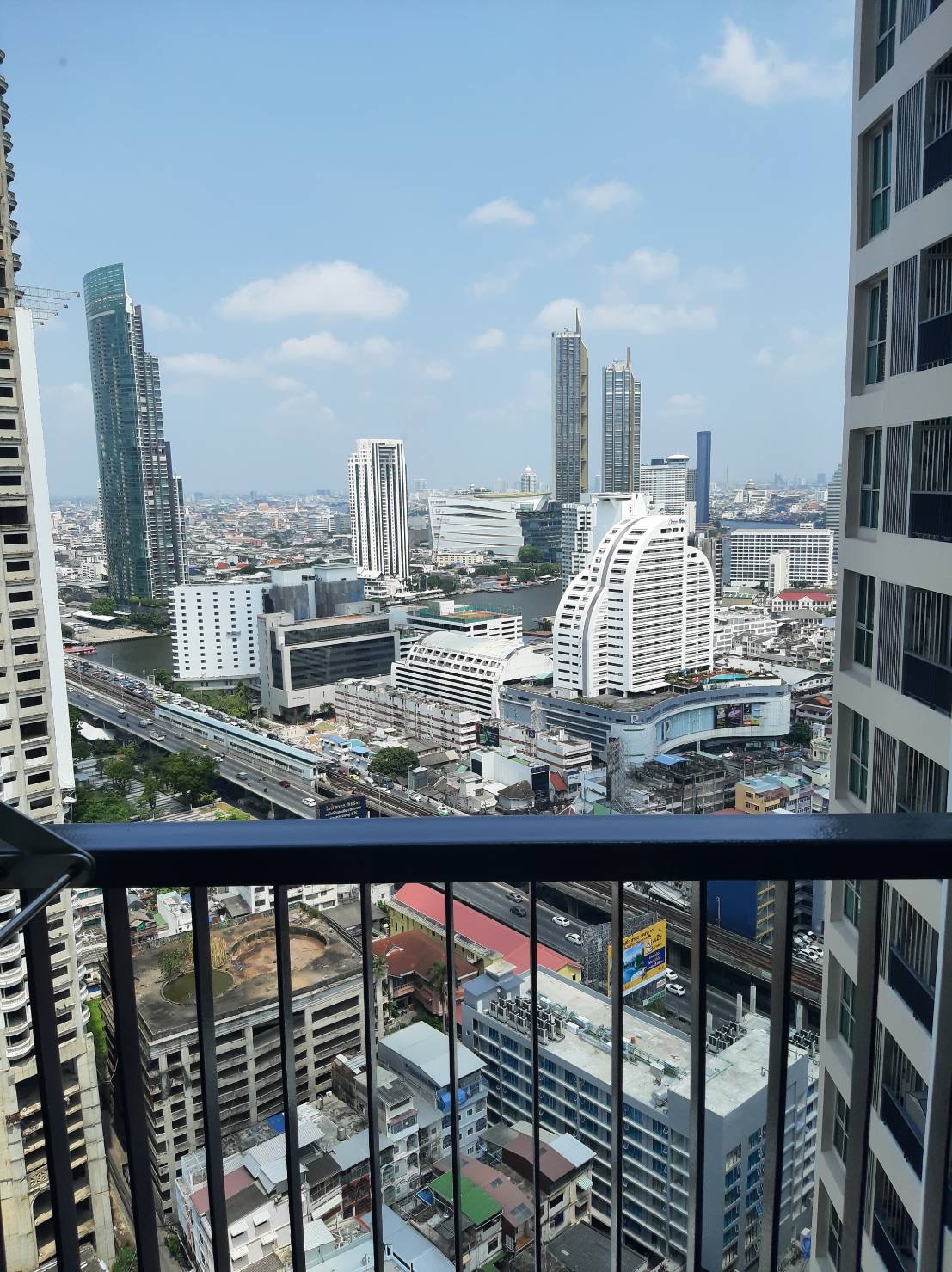 Rhythm Sathorn l BTS สะพานตากสิน l#HL