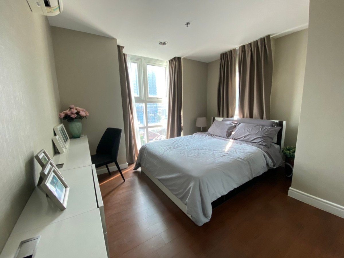 Belle grand Rama 9 | MRT Rama 9 | Duplex, Very Beautiful room, City view, Nice location near Jodd Fair and Supermarket 0 m. and Ready to move in #HL