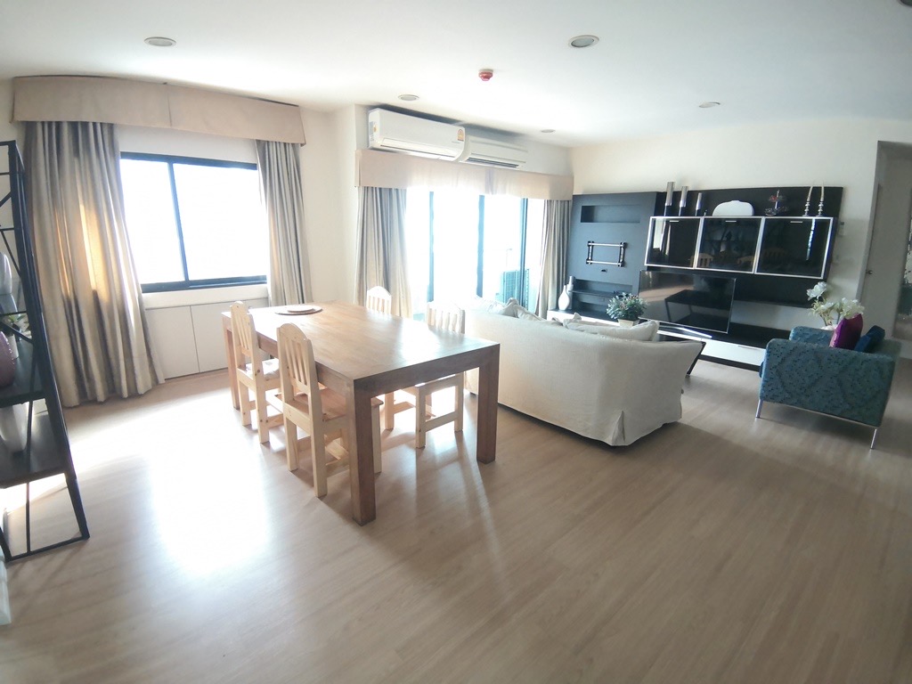 Renova Residence | BTS Ploenchit | 3 bed the best deal !  #HL