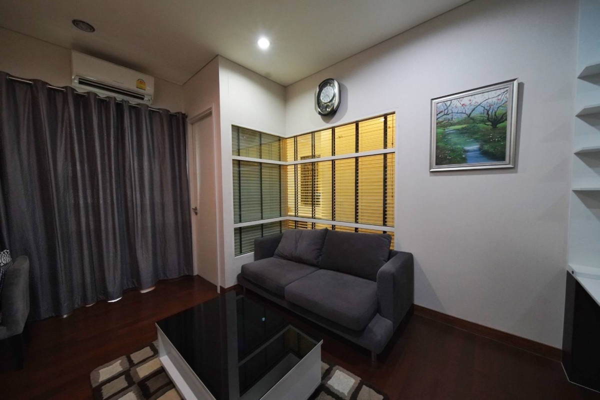 IVY Thonglor | BTS Thonglor | Best price good deal | HL