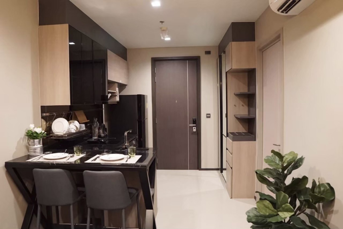 The Line Asoke - Ratchada | MRT Rama 9 | Beautiful room, Corner unit, Near MRT 300m and Ready to move in #O