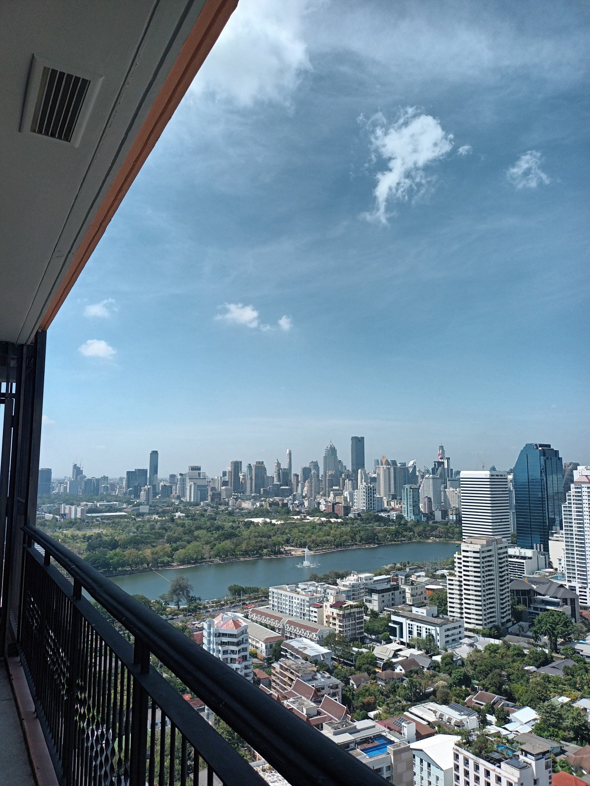 Aguston  Sukhumvit 22 | BTS Phrom Phong | The best price, Good View | #HL