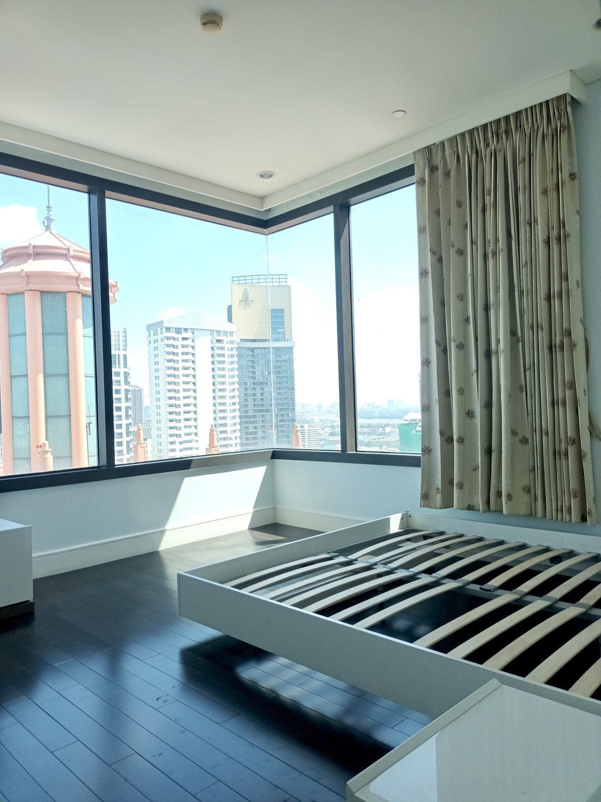 Aguston  Sukhumvit 22 | BTS Phrom Phong | The best price, Good View | #HL