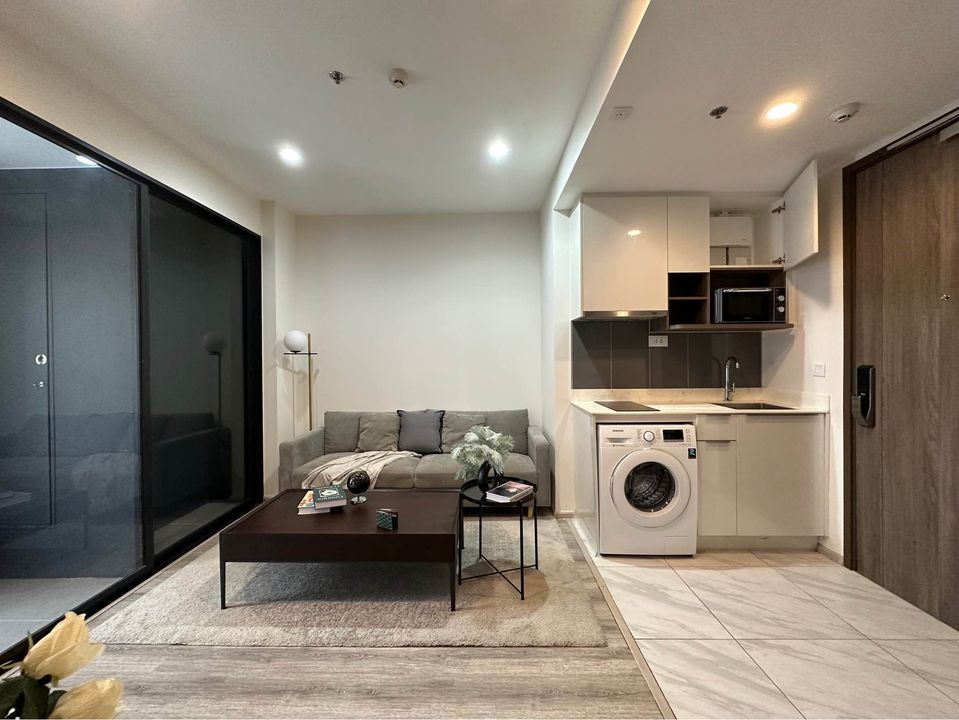 IDEO MOBI ASOKE | MRT Phetchaburi and APL Makkasan | Very beautiful room, City view, High floor, Near SWU and Singha Complex, Ready to move in #O