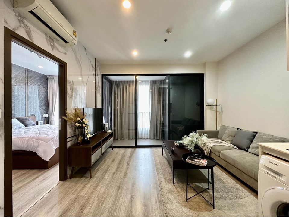 IDEO MOBI ASOKE | MRT Phetchaburi and APL Makkasan | Very beautiful room, City view, High floor, Near SWU and Singha Complex, Ready to move in #O