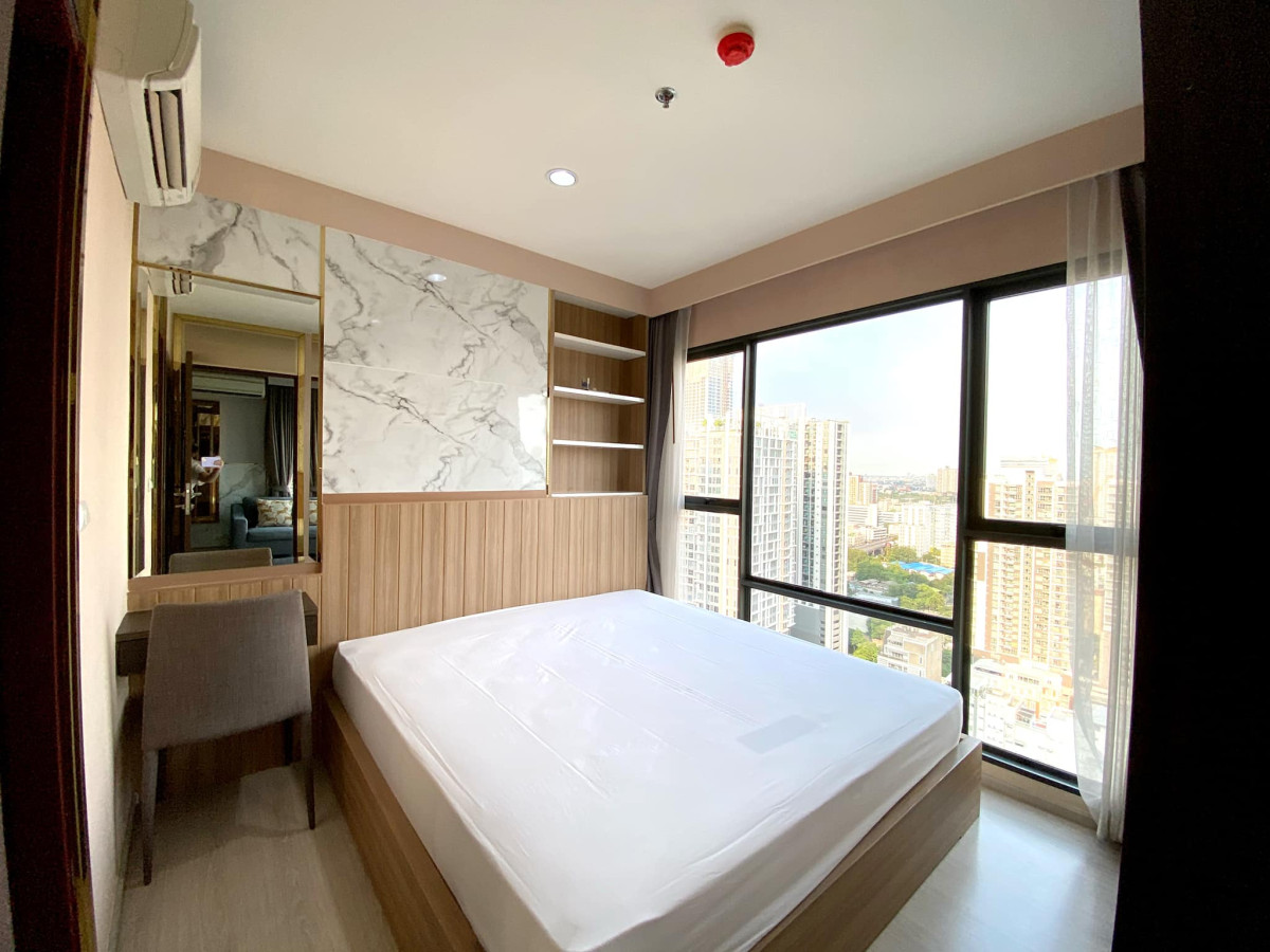 RHYTHM ASOKE 1 | MRT Rama 9 | 2B2B, Beautiful room, High floor, City view, MRT & Central Rama 9 300m and Ready to move in #HL