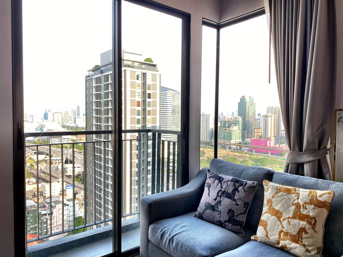 RHYTHM ASOKE 1 | MRT Rama 9 | 2B2B, Beautiful room, High floor, City view, MRT & Central Rama 9 300m and Ready to move in #HL